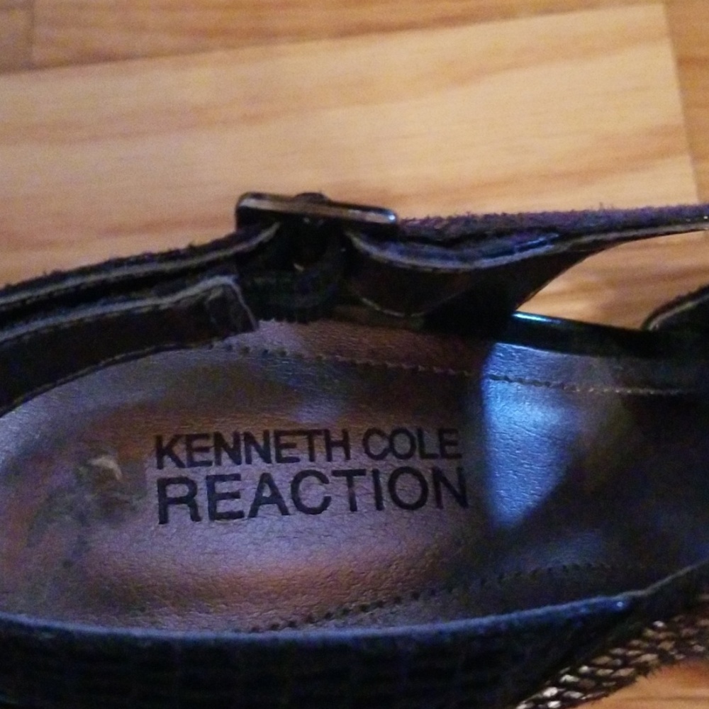 Shoes - Picture 4 of 4